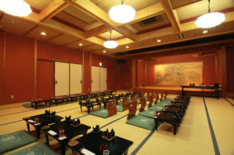 Large hall Hachibuse