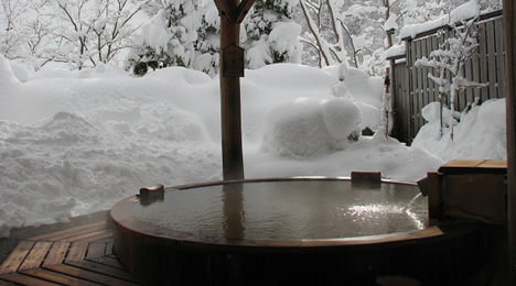 Cypress open-air baths (Iimori-no-Yu)