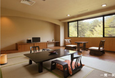 ตัวอย่างห้องพักสไตล์ญี่ปุ่นขนาดเสื่อทาทามิ 12 ผืน (ห้องเดี่ยว)