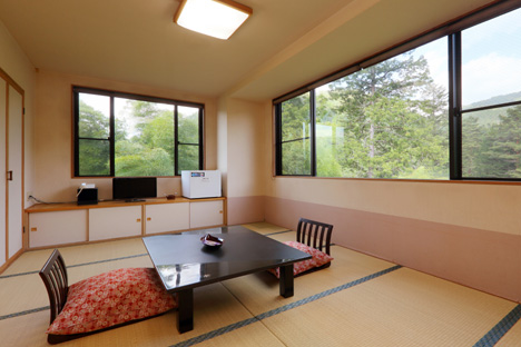 ตัวอย่างห้องพักของเรือนซายูริเทประเภทห้องเล็ก